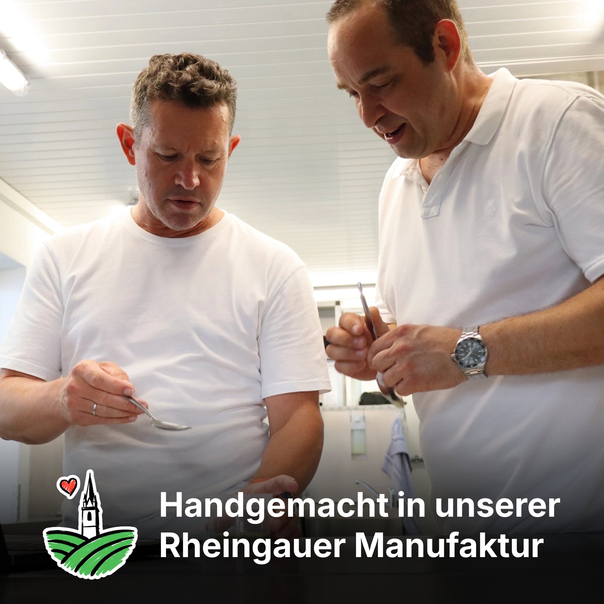 Tim & Steven zusammen in der Genuss Werkstatt am tüfteln und probieren
