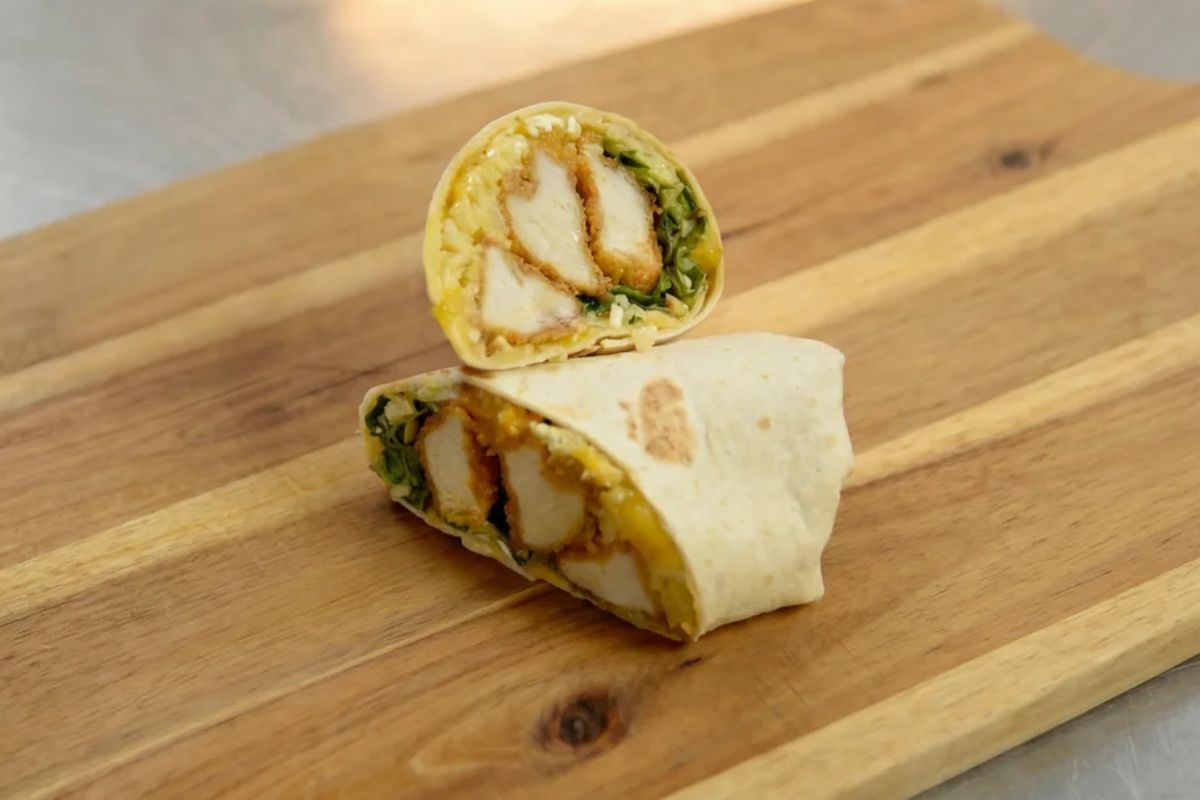 Crispy Chicken Wraps mit Mango & Cashew-Crunch